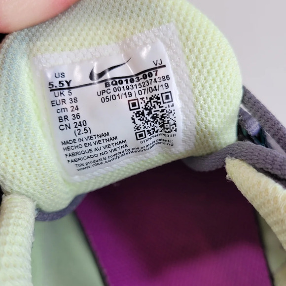 Nike Air Max 270 React 'Gunsmoke Aurora Violet' Size 5.5 Youth - Picture 12 of 13